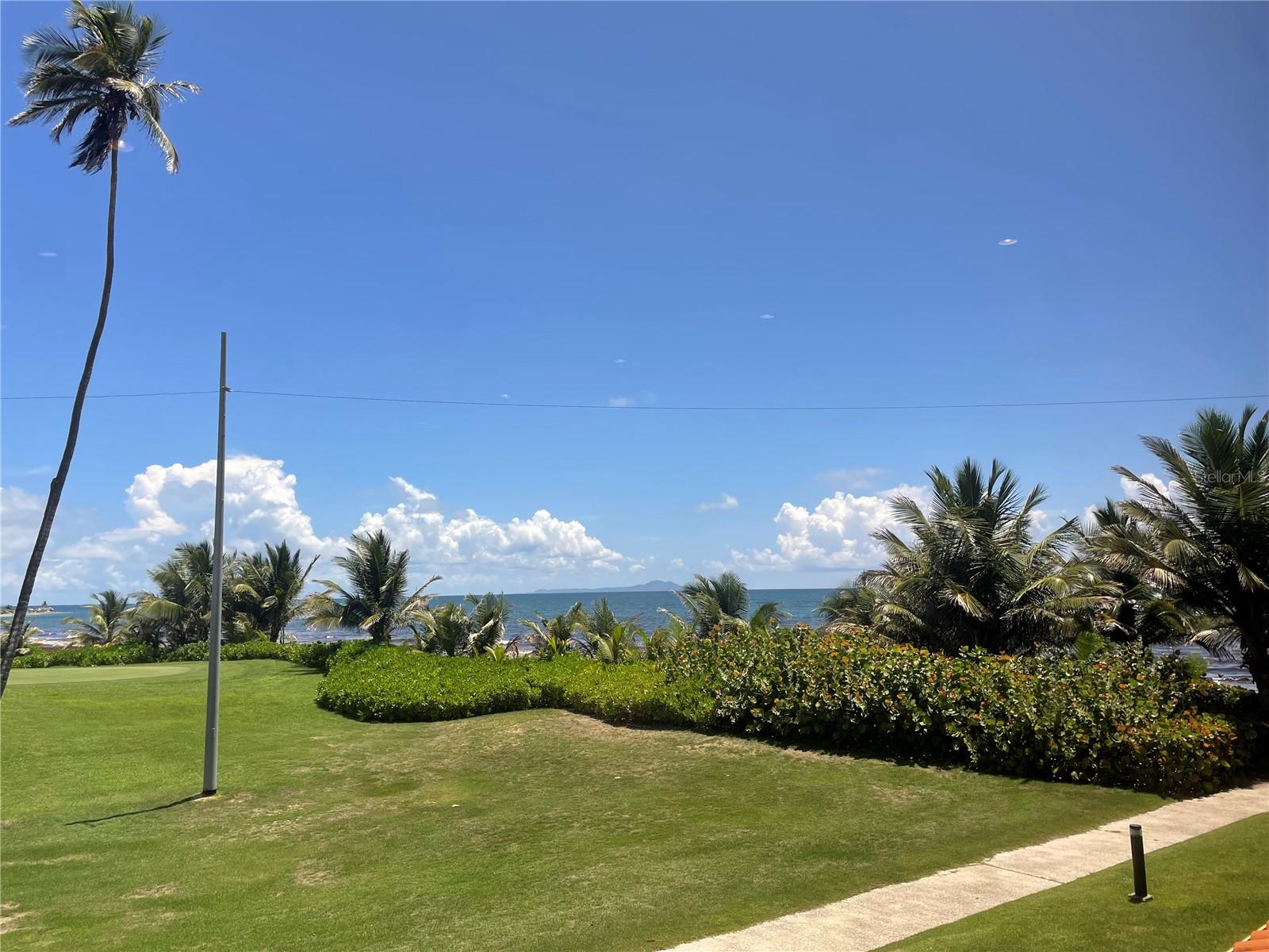 BEACH VILLAGE, PALMAS DEL MAR - Residential