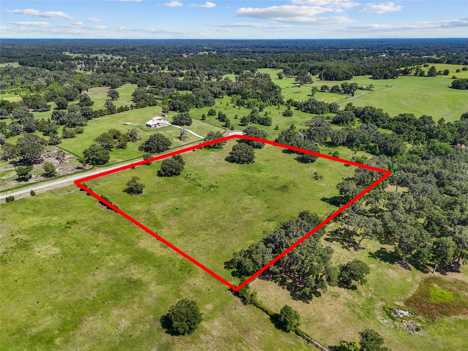 PARADISE FARM - Land