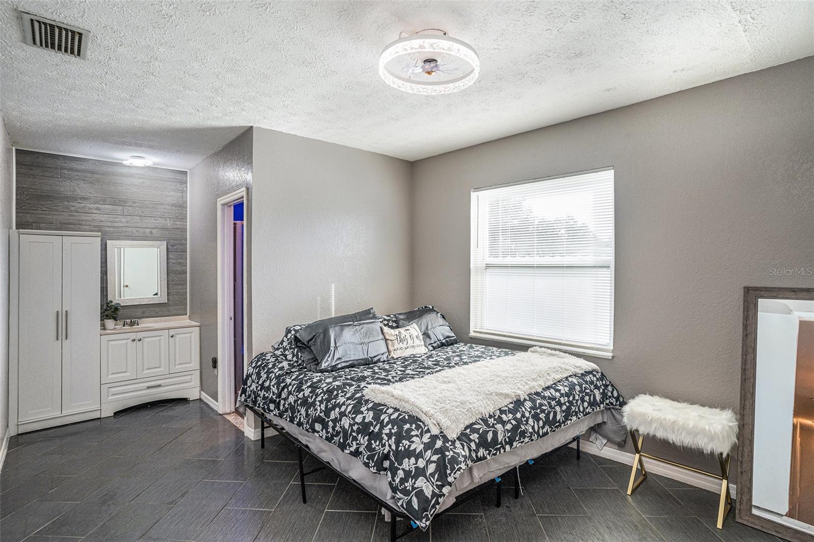 SOUTHWOOD HILLS UNIT 01 - Residential