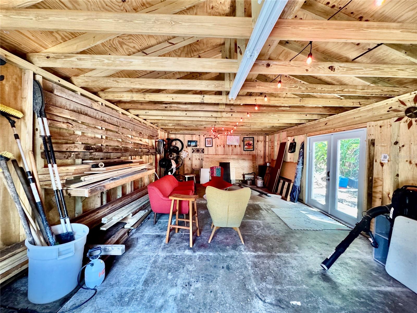 PALM GROVE - Residential