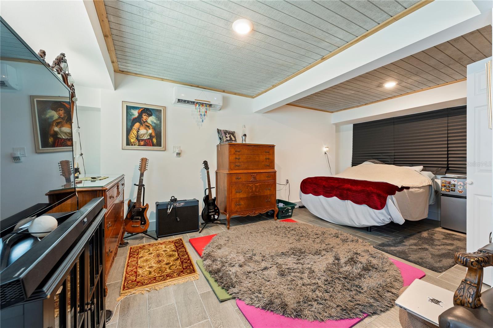 PALM GROVE - Residential