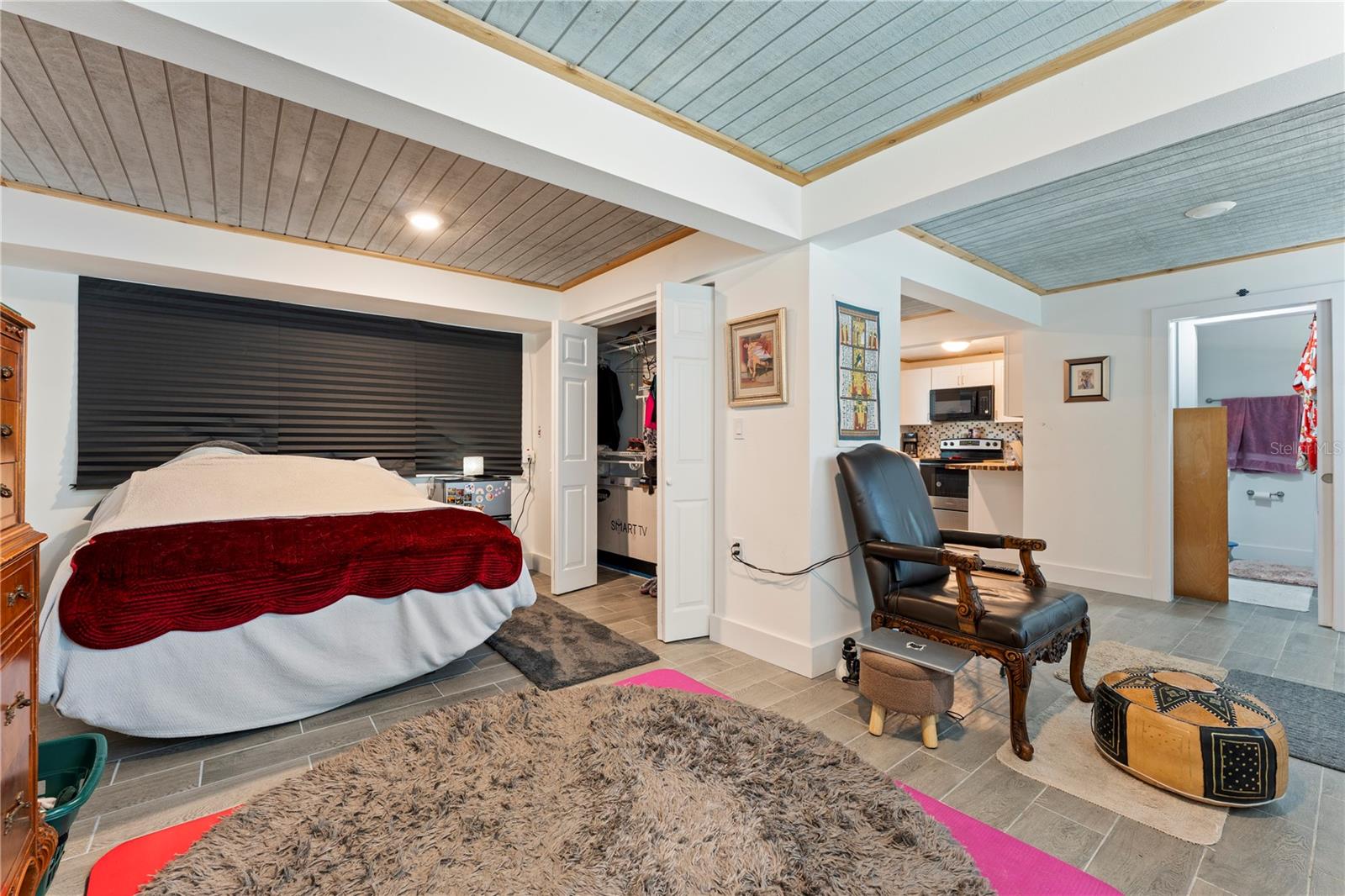 PALM GROVE - Residential