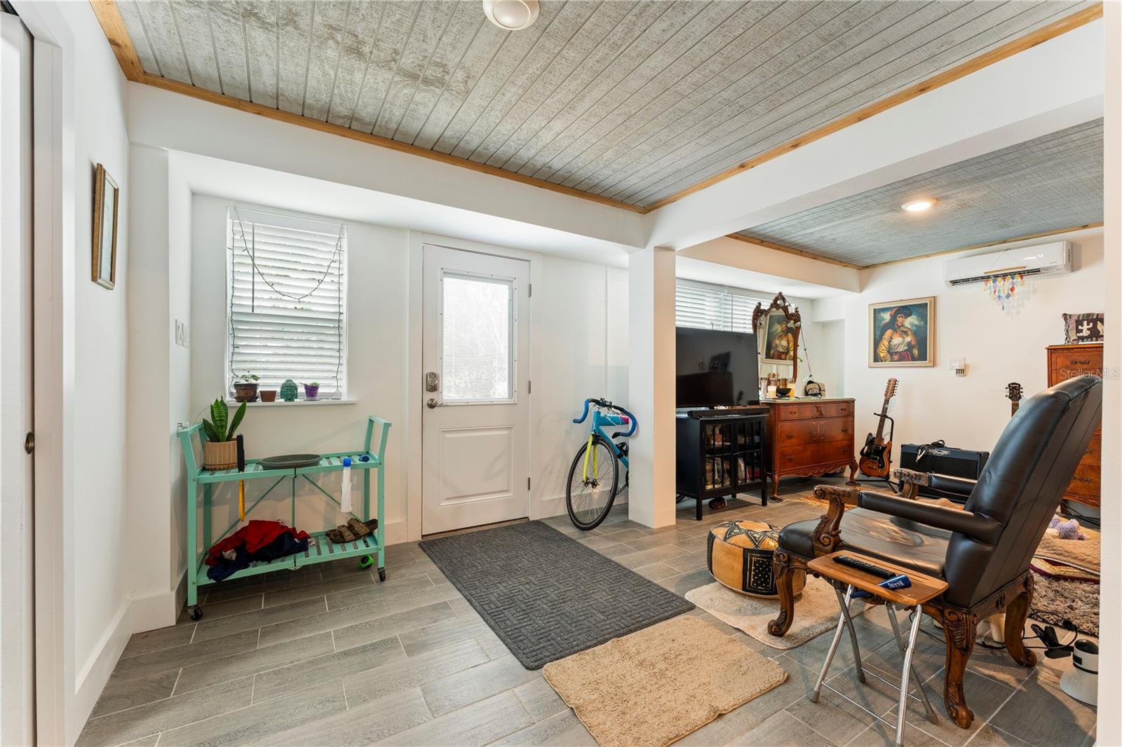 PALM GROVE - Residential