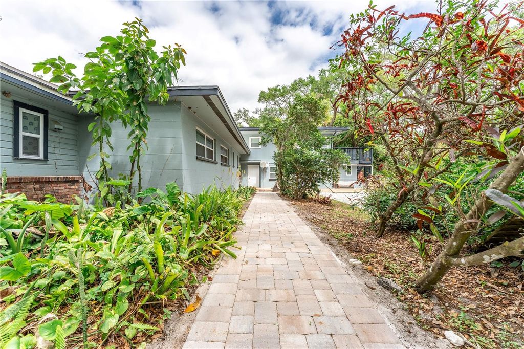 Photo of 1335 40th Street, Sarasota, FL 34234 (MLS # A4688091)