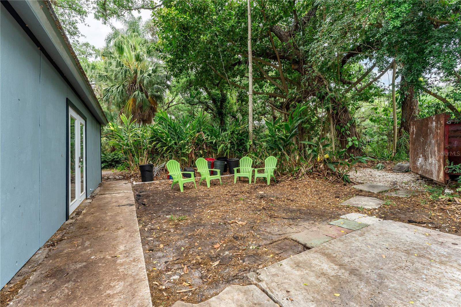 PALM GROVE - Residential