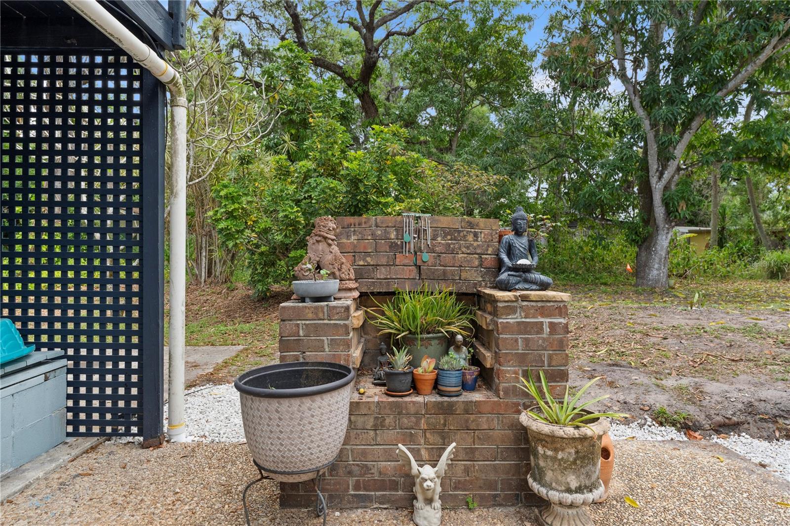 PALM GROVE - Residential