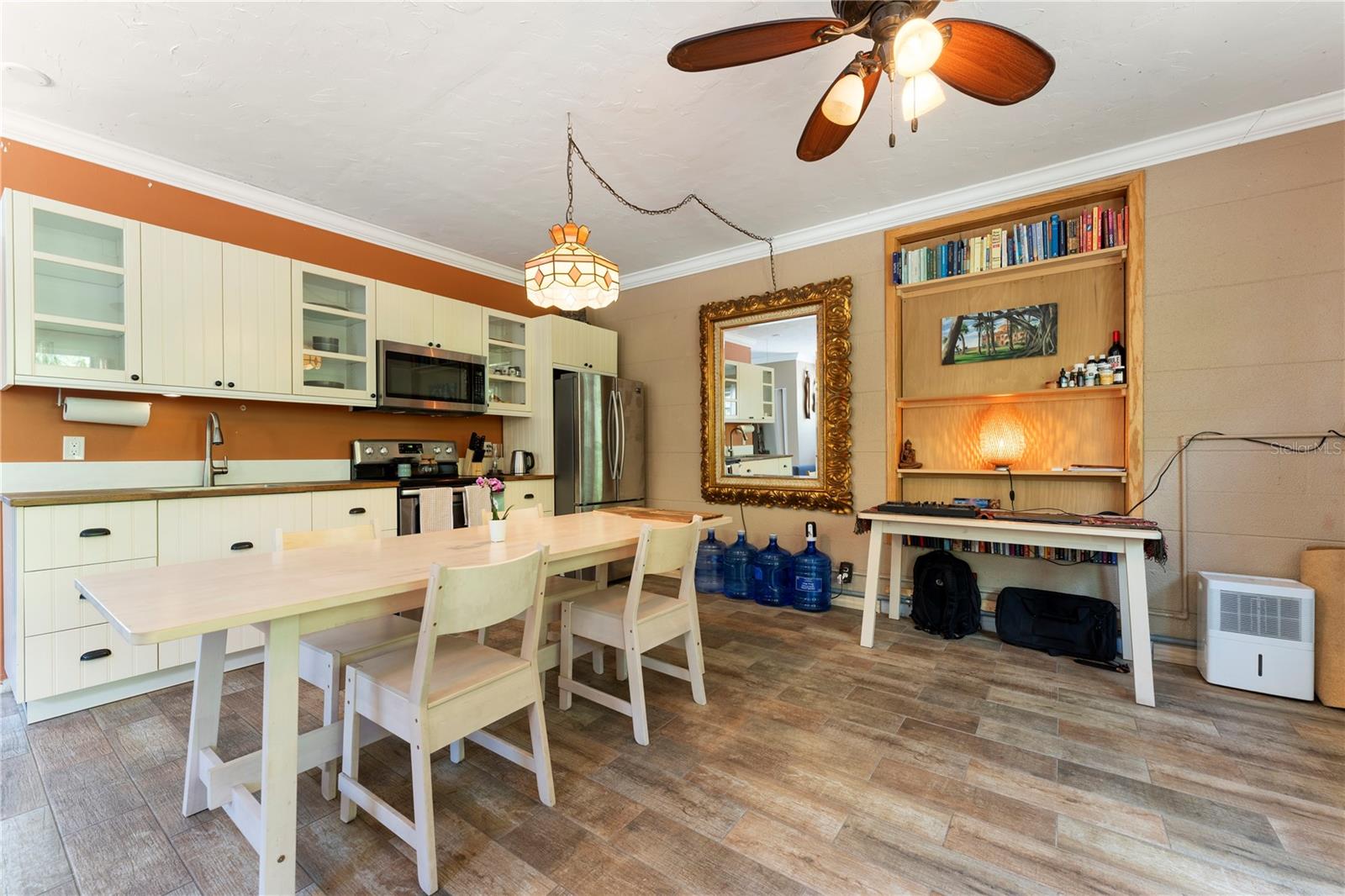 PALM GROVE - Residential