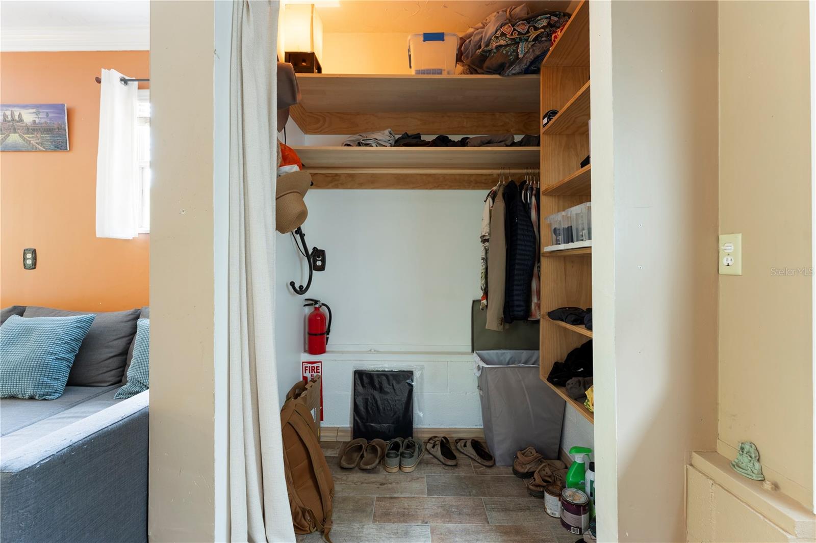 PALM GROVE - Residential