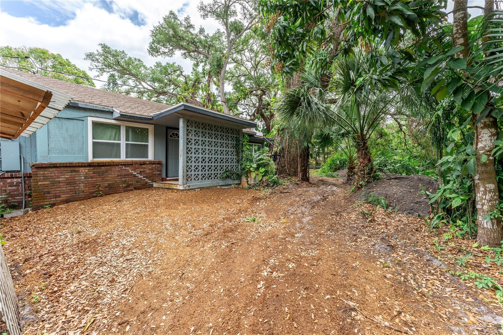 PALM GROVE - Residential