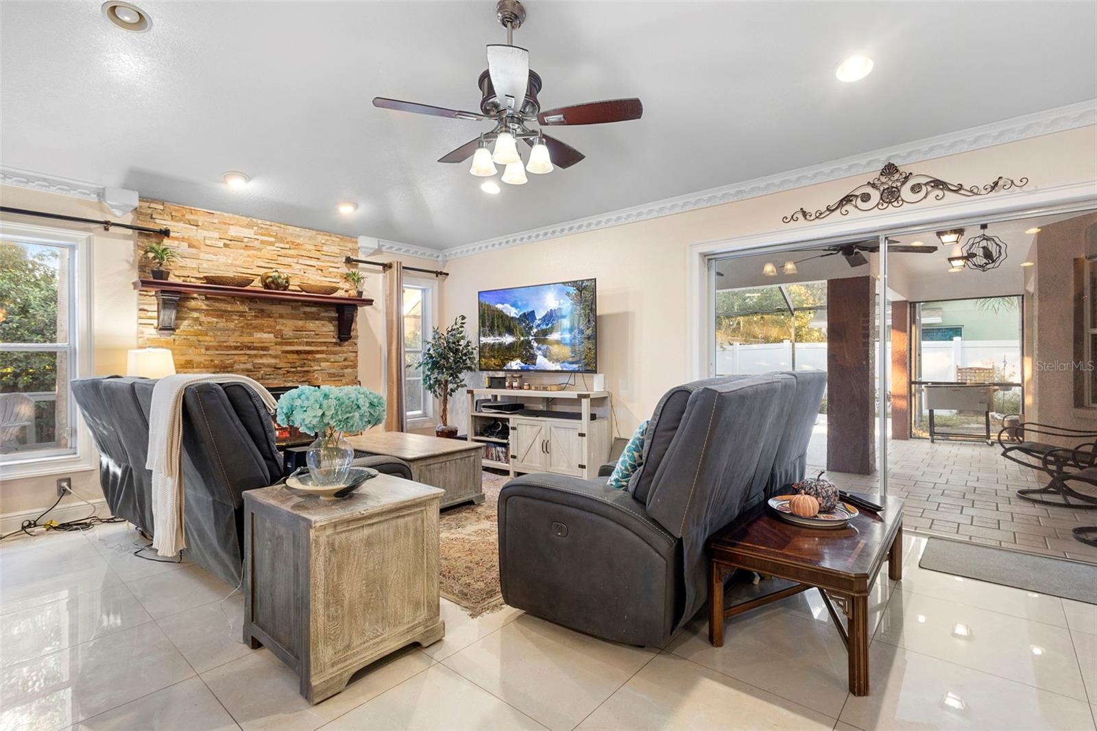 LONGBOAT LANDING - Residential