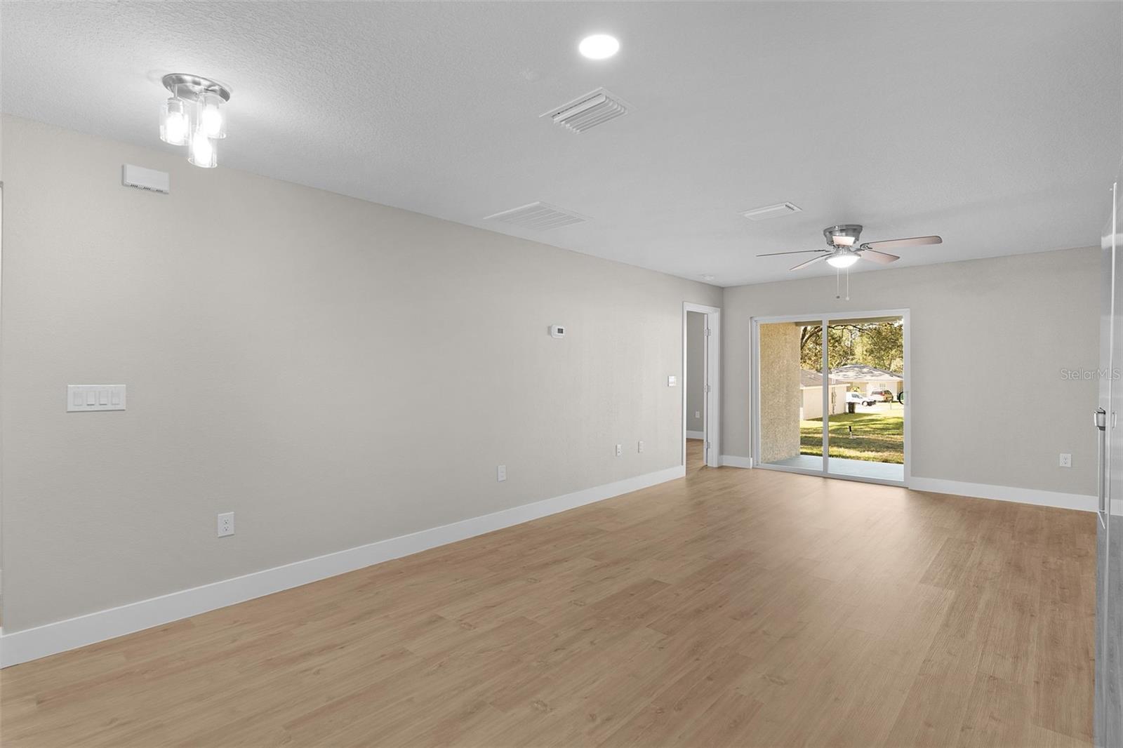 CITRUS SPGS UNIT 01 - Residential Lease