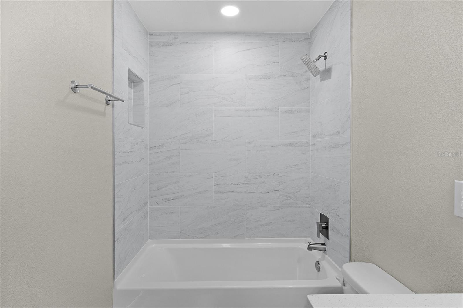 CITRUS SPGS UNIT 01 - Residential Lease