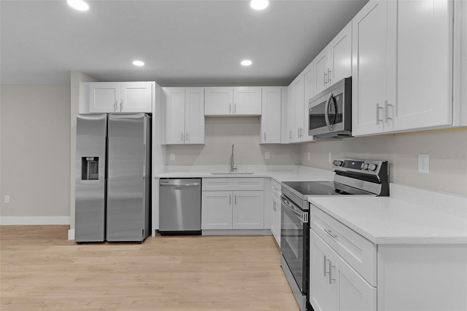 CITRUS SPGS UNIT 01 - Residential Lease