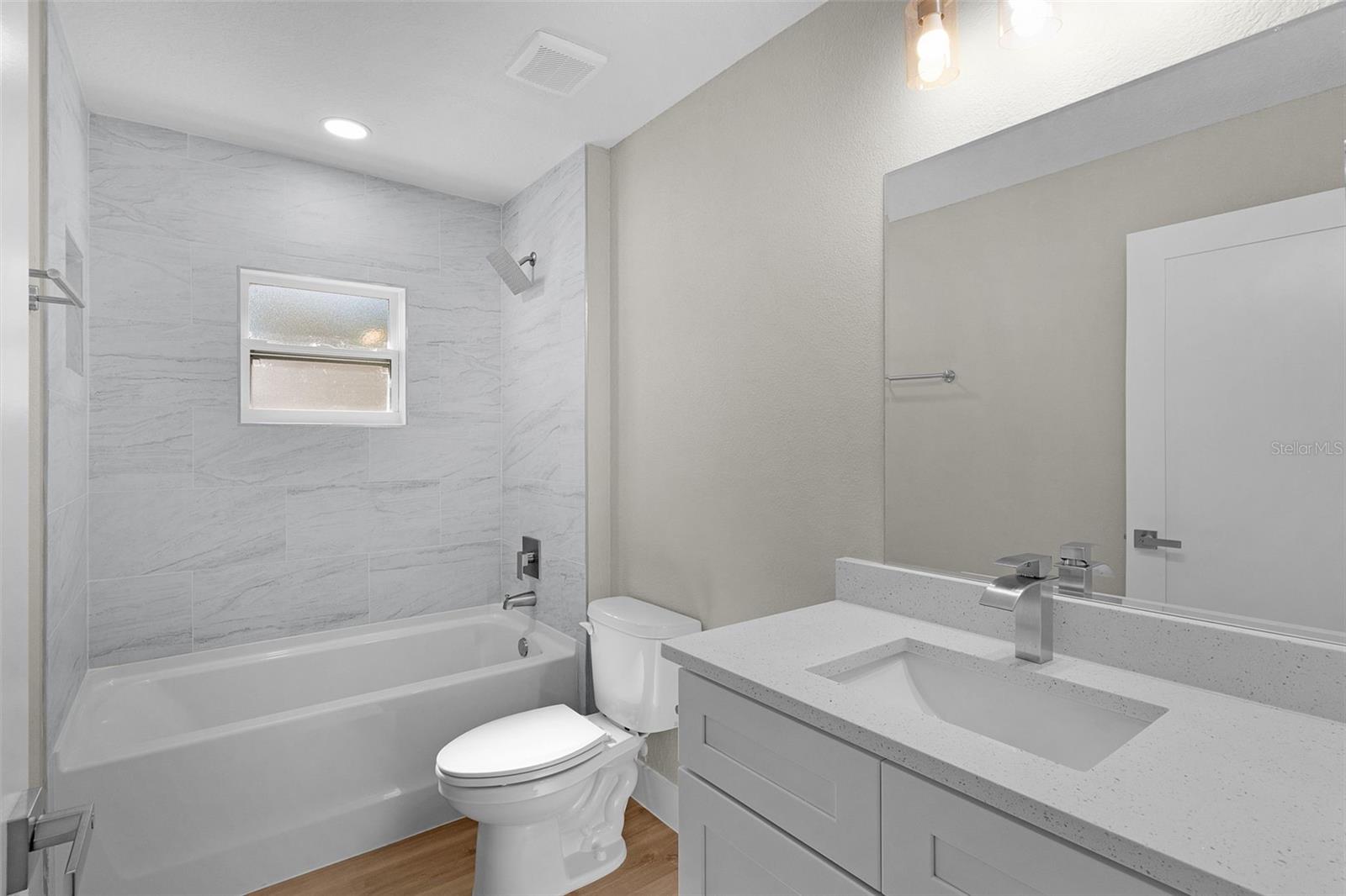 CITRUS SPGS UNIT 01 - Residential Lease