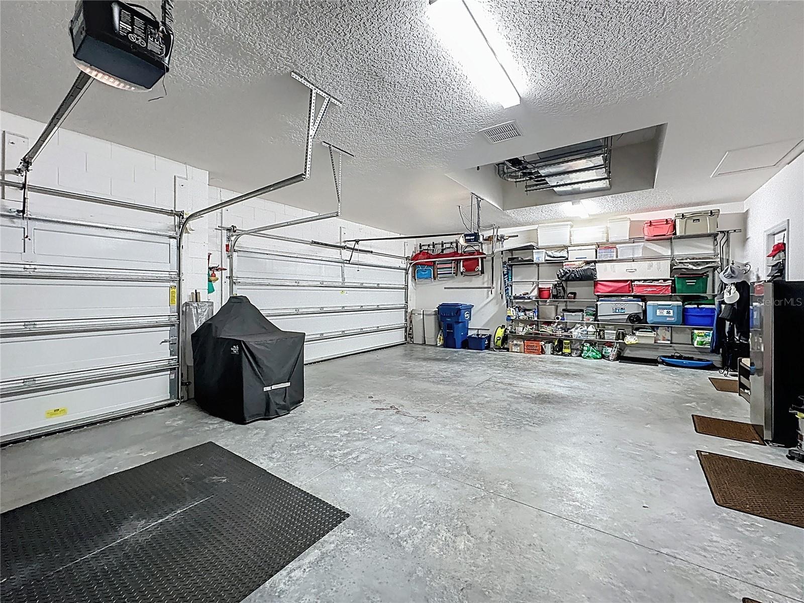 CASCADES OF GROVELAND (TRILOGY) - Residential