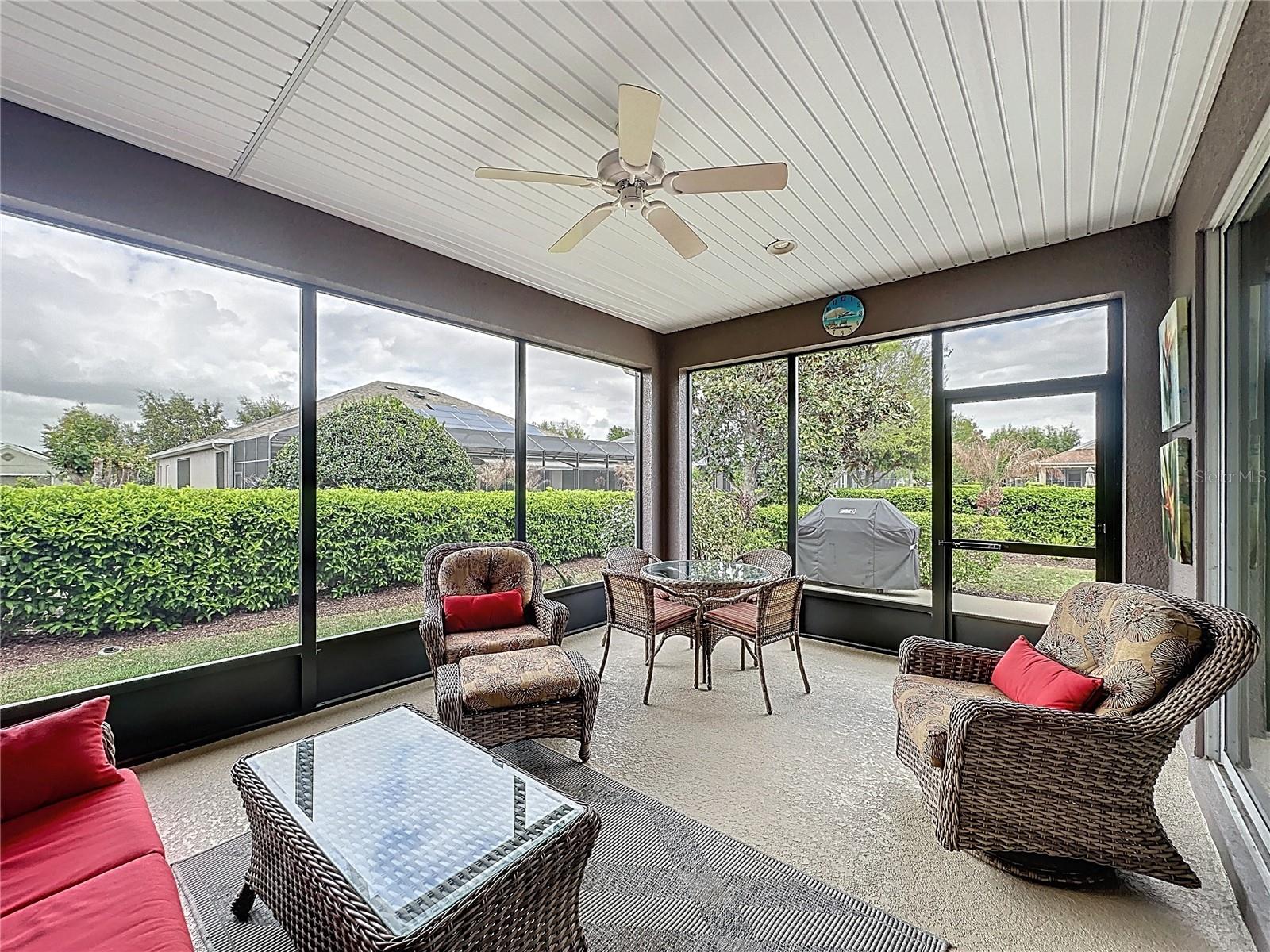 CASCADES OF GROVELAND (TRILOGY) - Residential