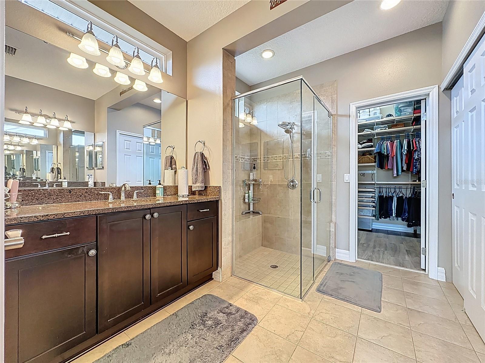 CASCADES OF GROVELAND (TRILOGY) - Residential