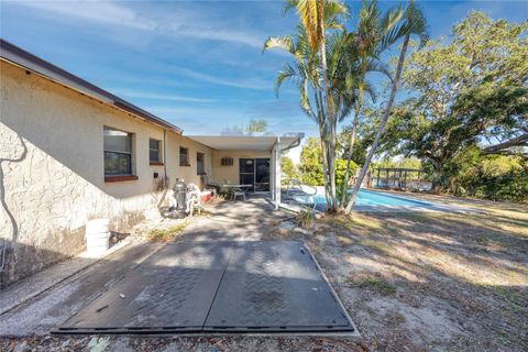 A home in SEMINOLE