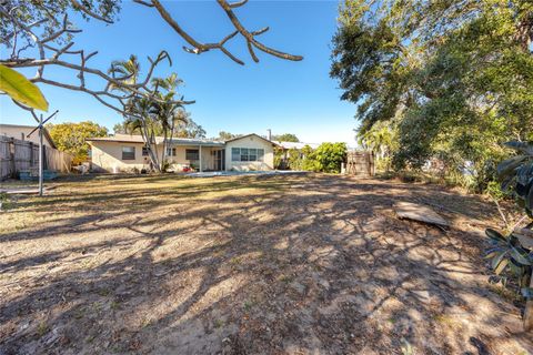 A home in SEMINOLE