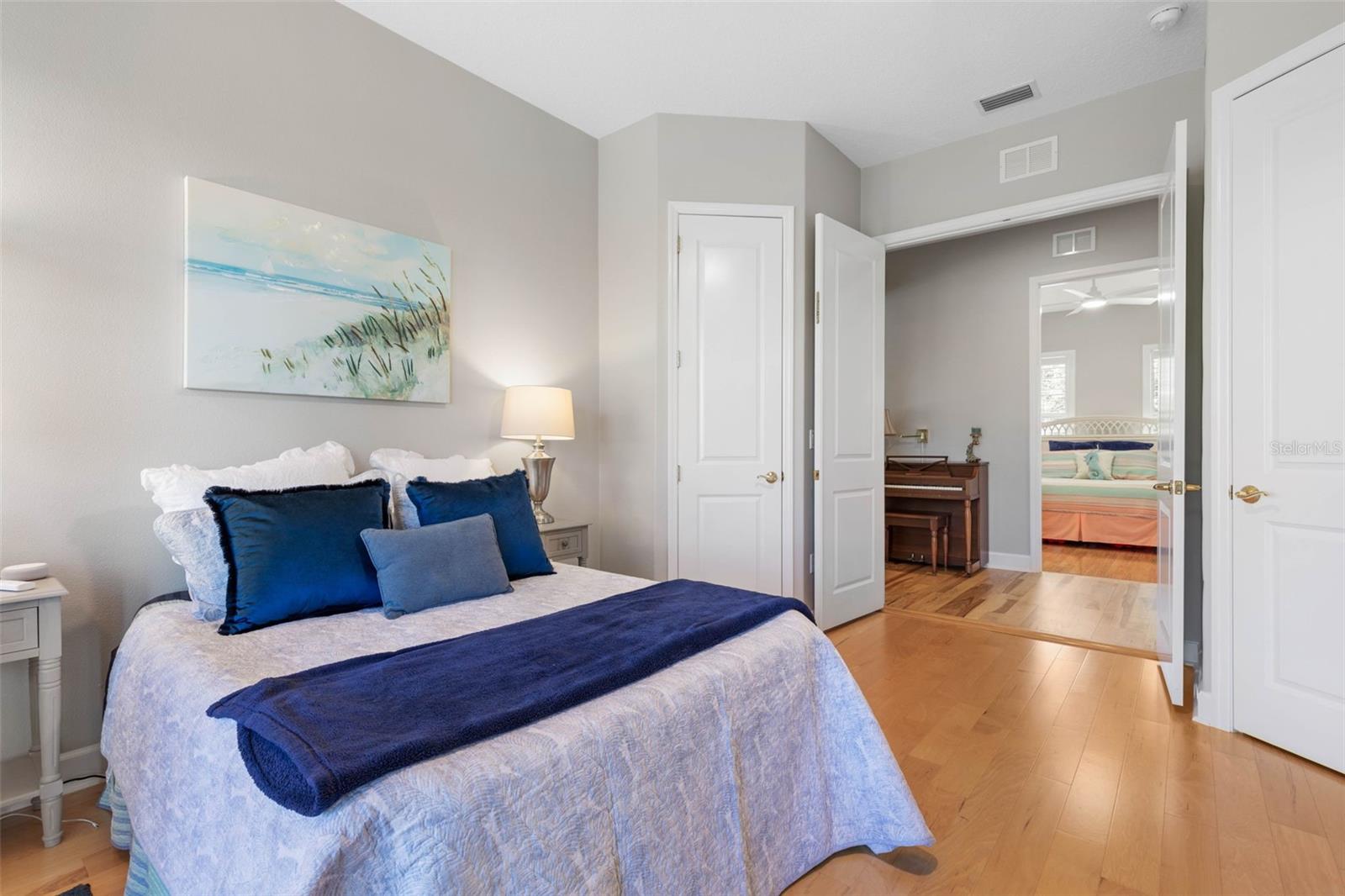 SANCTUARY - Residential