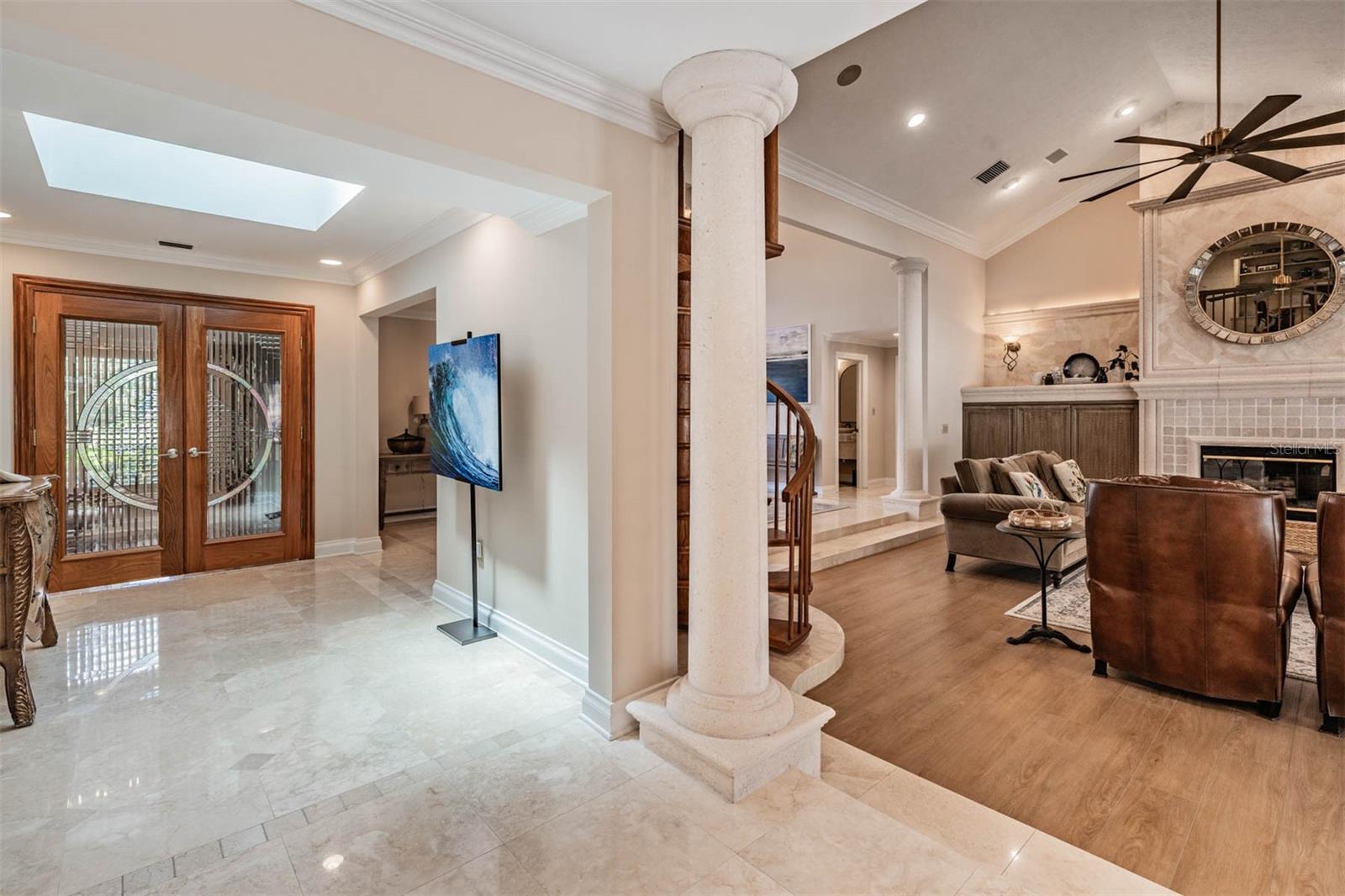 CHEVAL POLO & GOLF CL PHAS - Residential