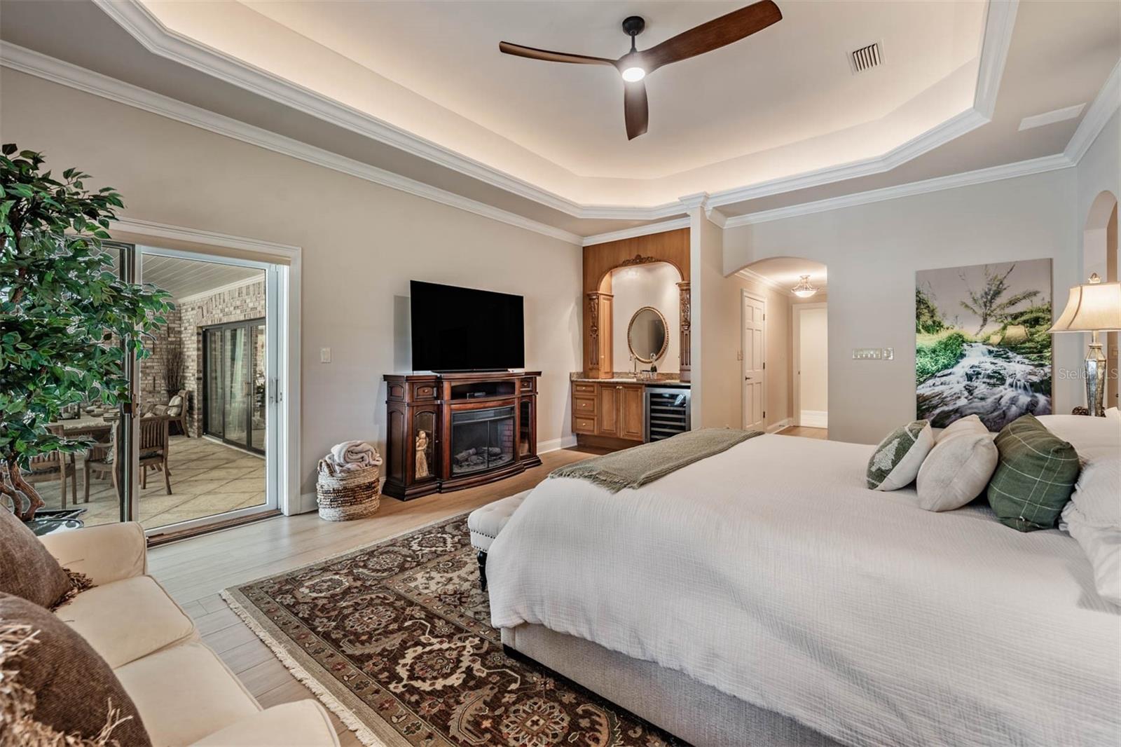 CHEVAL POLO & GOLF CL PHAS - Residential