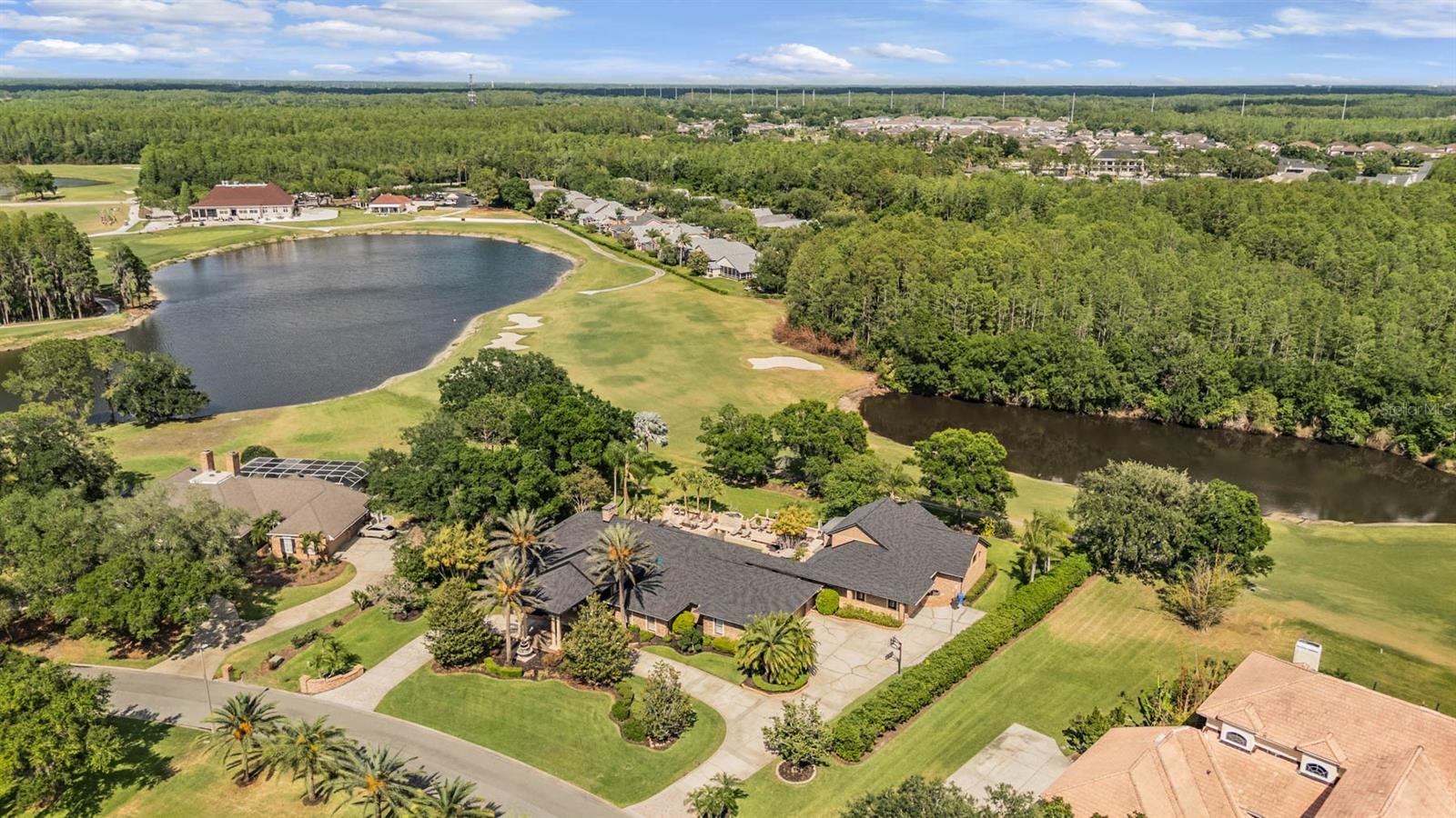 CHEVAL POLO & GOLF CL PHAS - Residential
