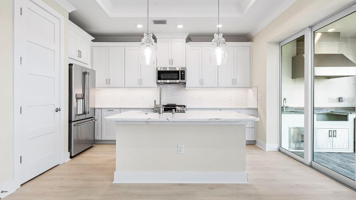 AZARIO ESPLANADE - Residential