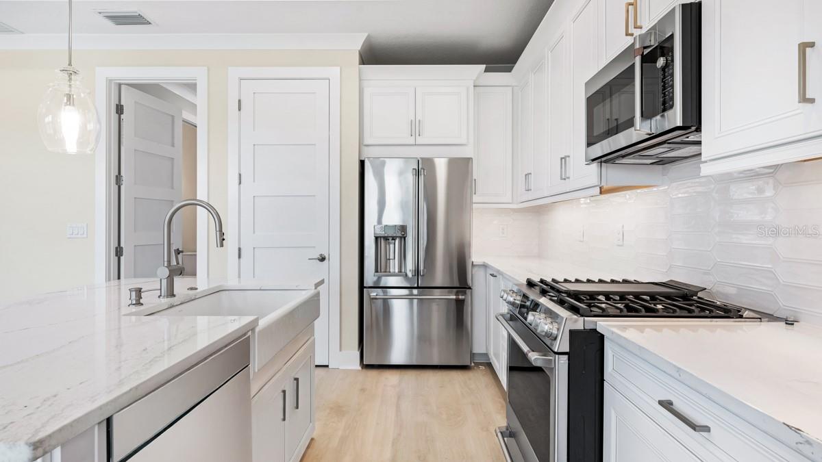 AZARIO ESPLANADE - Residential