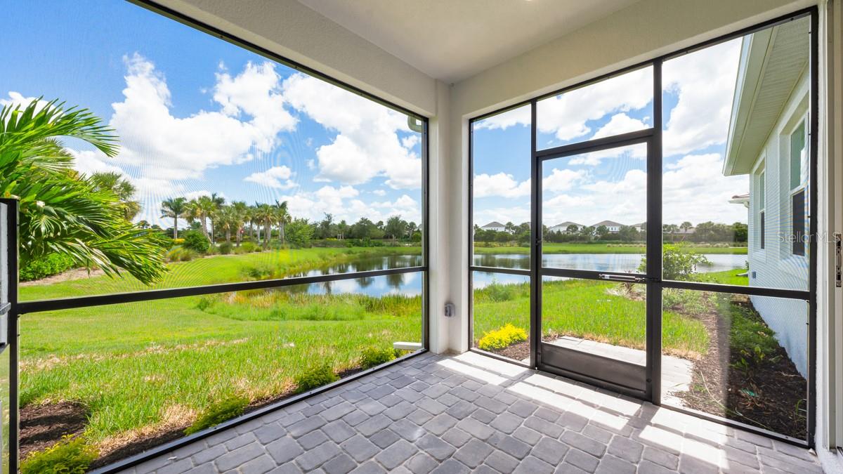 AZARIO ESPLANADE - Residential