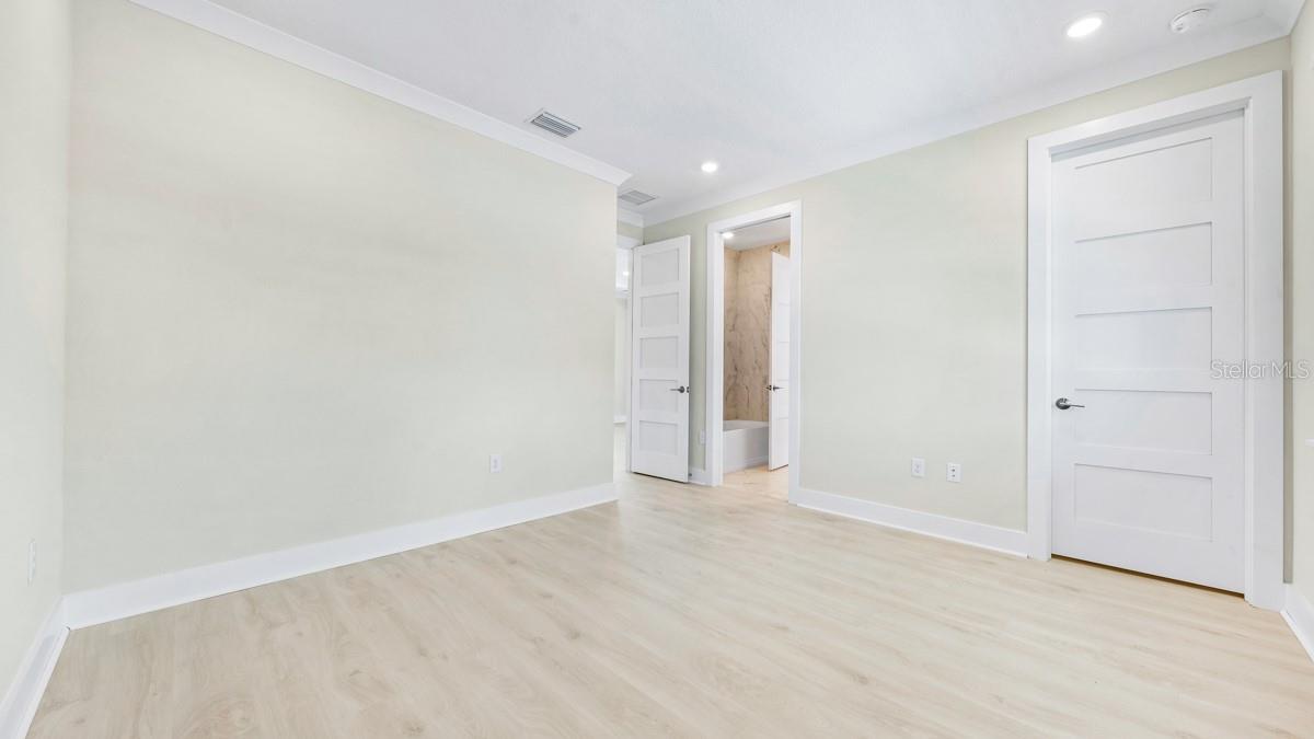 AZARIO ESPLANADE - Residential