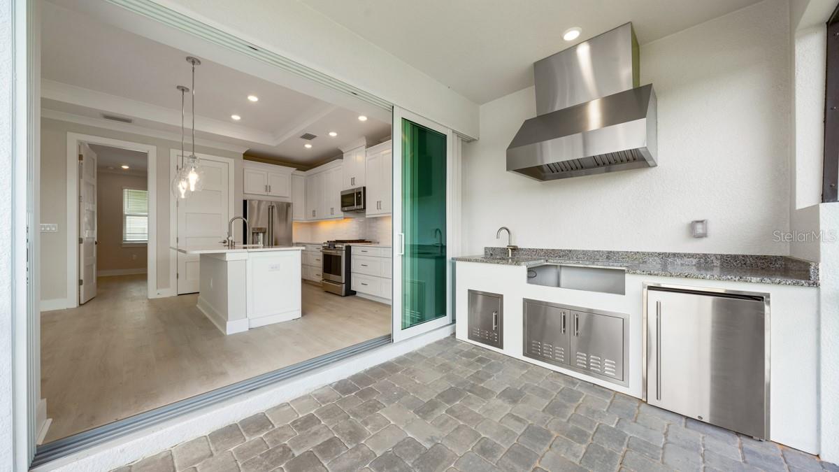 AZARIO ESPLANADE - Residential