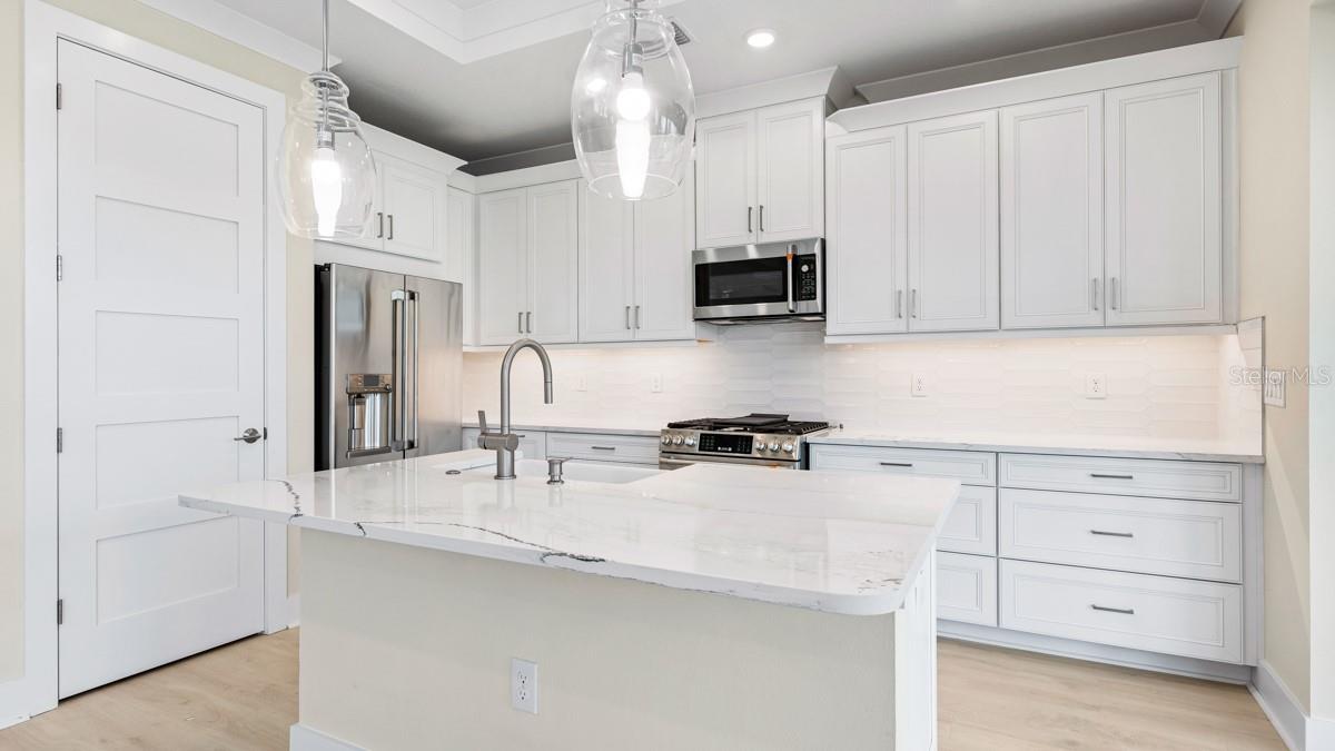 AZARIO ESPLANADE - Residential