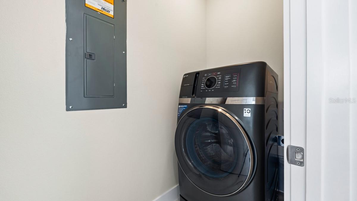 AZARIO ESPLANADE - Residential