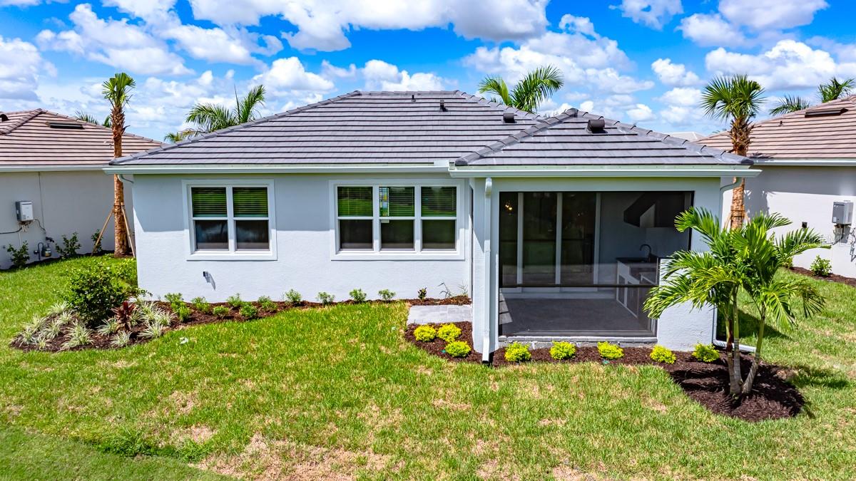 AZARIO ESPLANADE - Residential