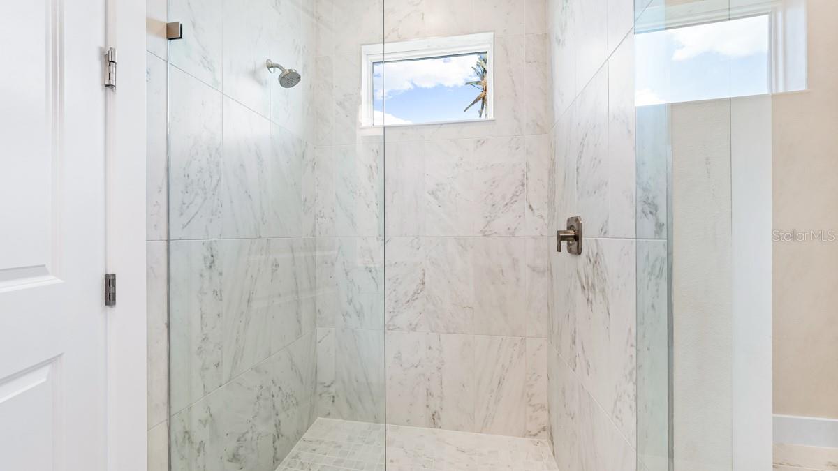 AZARIO ESPLANADE - Residential