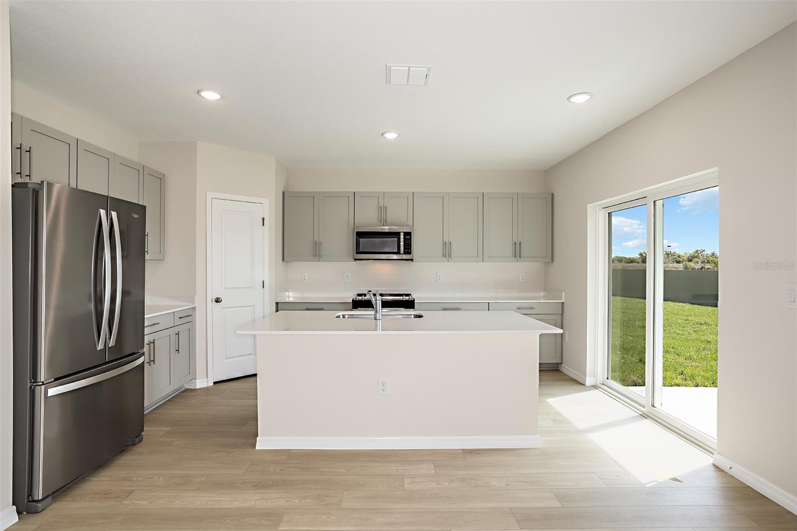 DAVIS LANDING - Residential