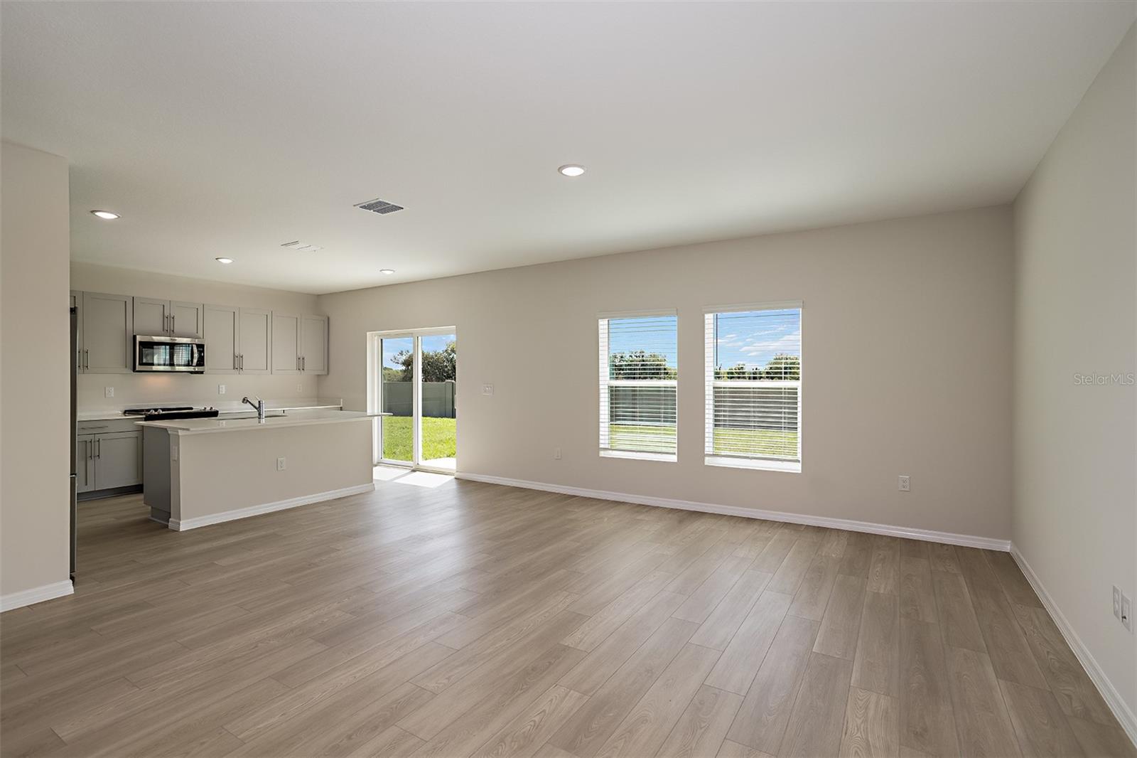 15152 MAUDE LANDING LOOP