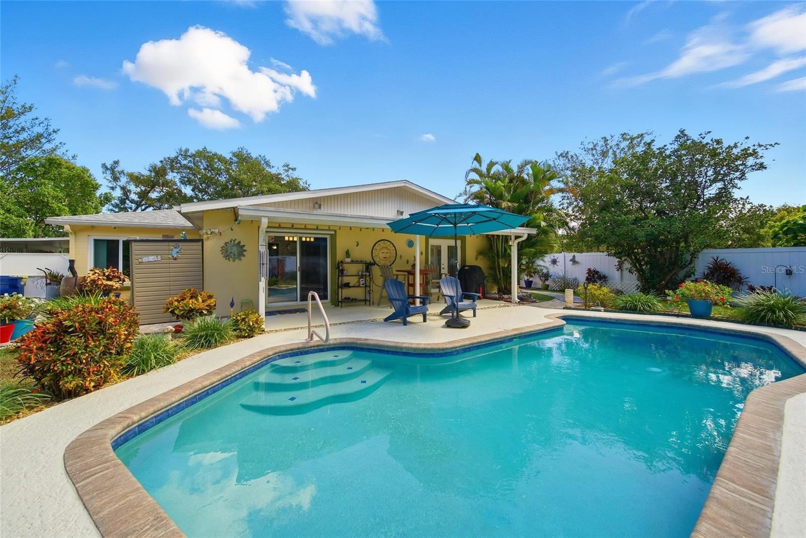 GOLFLAND OF TAMPAS NORTH SIDE - Residential