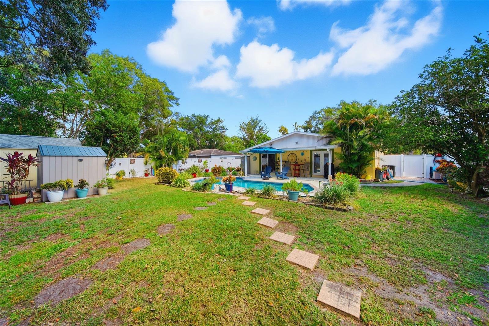 GOLFLAND OF TAMPAS NORTH SIDE - Residential