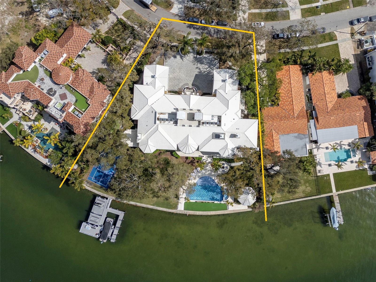 DAVIS ISLANDS PB10 PG52 TO 57 AND PB17 PG5 TO 9 - Residential