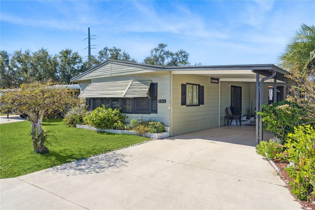 Photo of 6314 Bayberry Boulevard NE, Winter Haven, FL 33881 (MLS # P4936938)