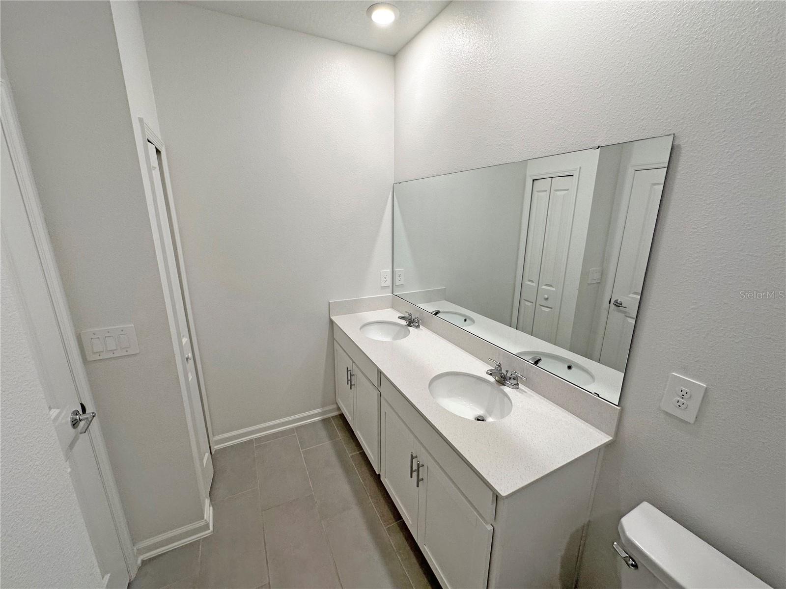 BELLEVUE AT ESTATES - Residential Lease