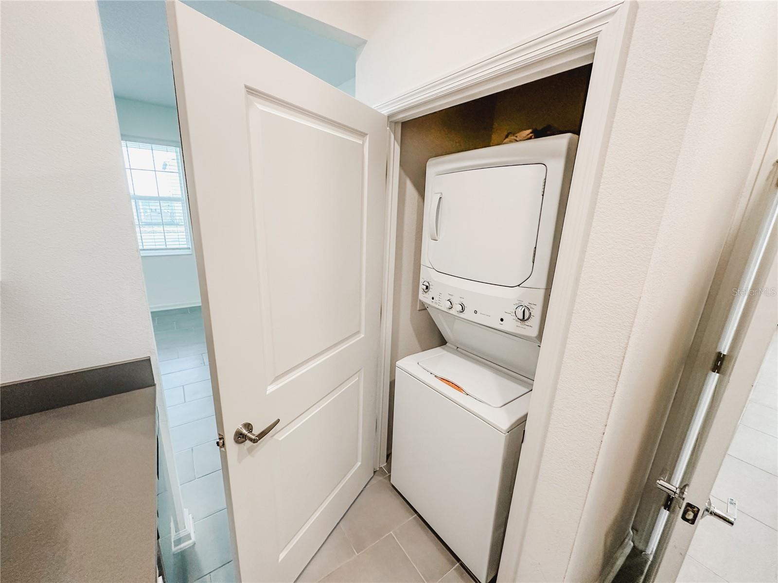 BELLEVUE AT ESTATES - Residential Lease