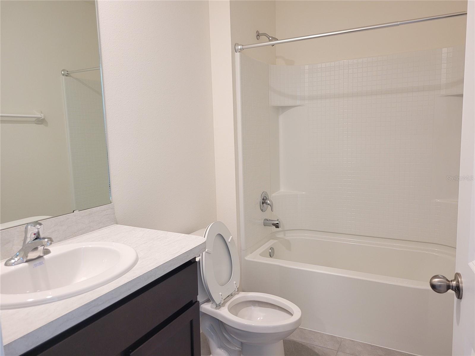 EPPERSON RANCH NORTH PH 2 & 3 - Residential Lease