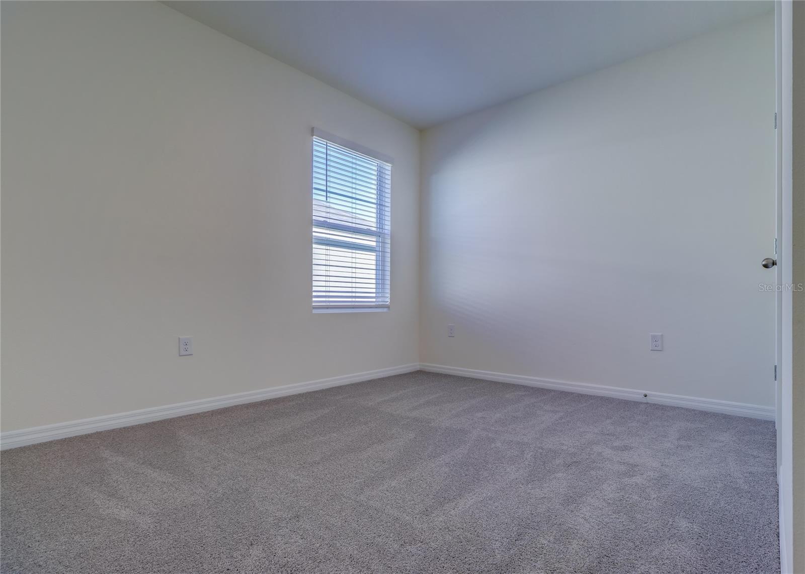 EPPERSON RANCH NORTH PH 2 & 3 - Residential Lease