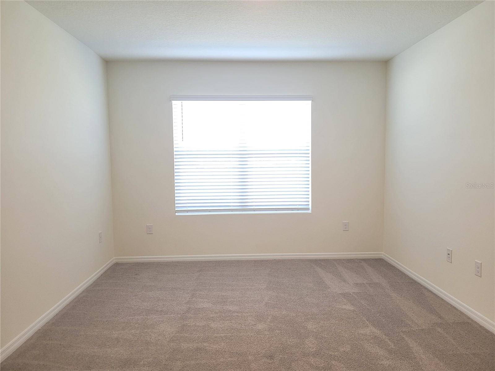 EPPERSON RANCH NORTH PH 2 & 3 - Residential Lease