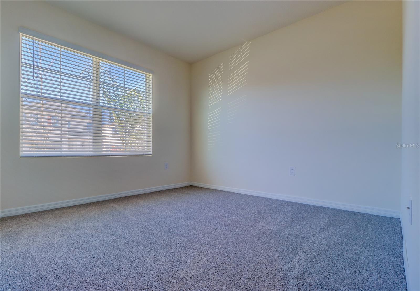 EPPERSON RANCH NORTH PH 2 & 3 - Residential Lease