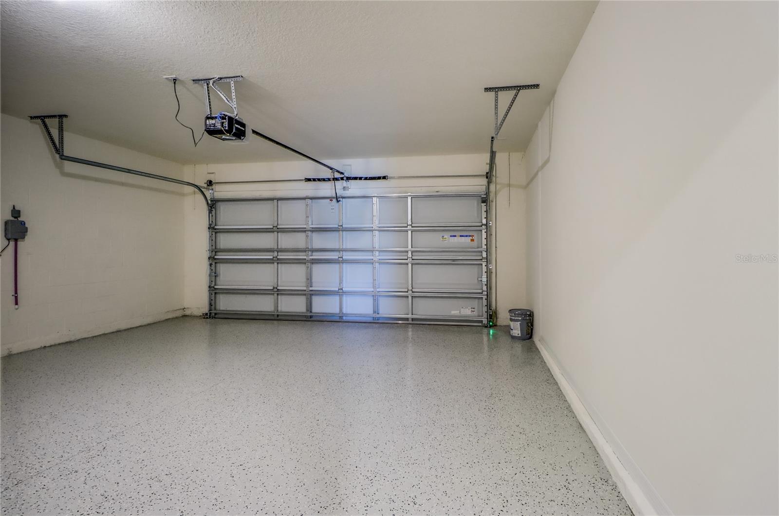 EPPERSON RANCH NORTH PH 2 & 3 - Residential Lease