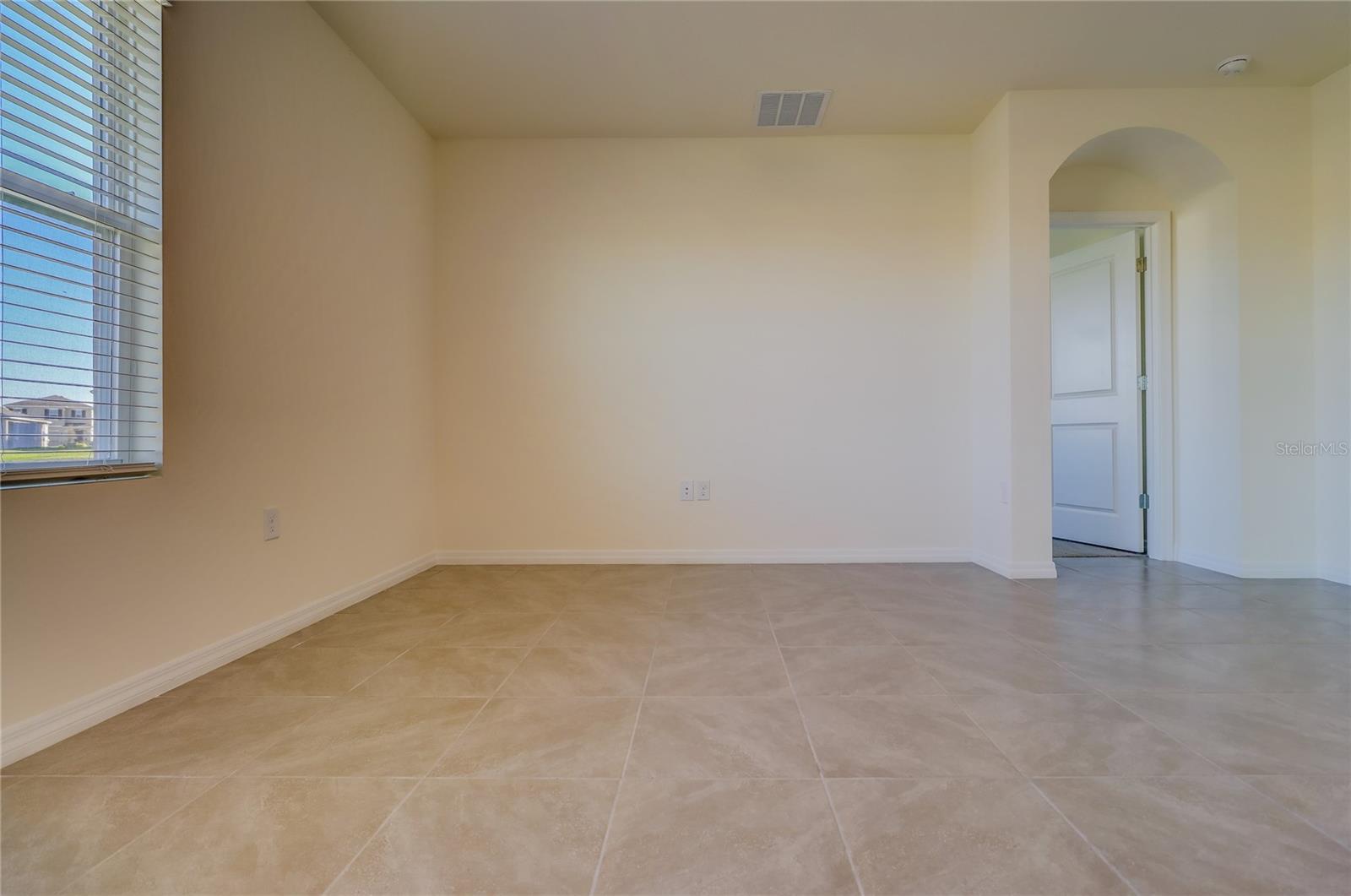 EPPERSON RANCH NORTH PH 2 & 3 - Residential Lease